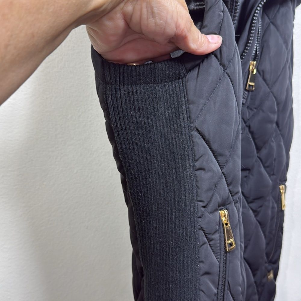 (W3)‎ Calvin Klein black quilted vest size S - Picture 9 of 14
